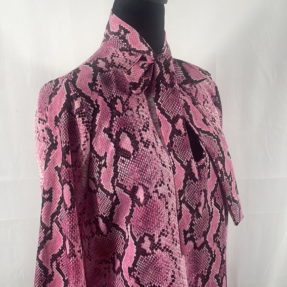 Pink, Black, Grey Snakeskin, front bow tie front, key hole, long sleeves,medium - Picture 2 of 8